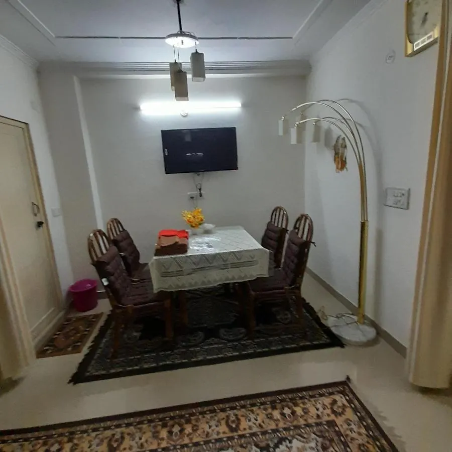 Bhagvati Bnb Homestay Apt Yeni Delhi