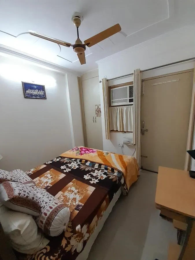 Bhagvati Bnb Homestay Apt Yeni Delhi